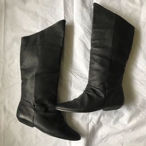 Woodbridge black boots